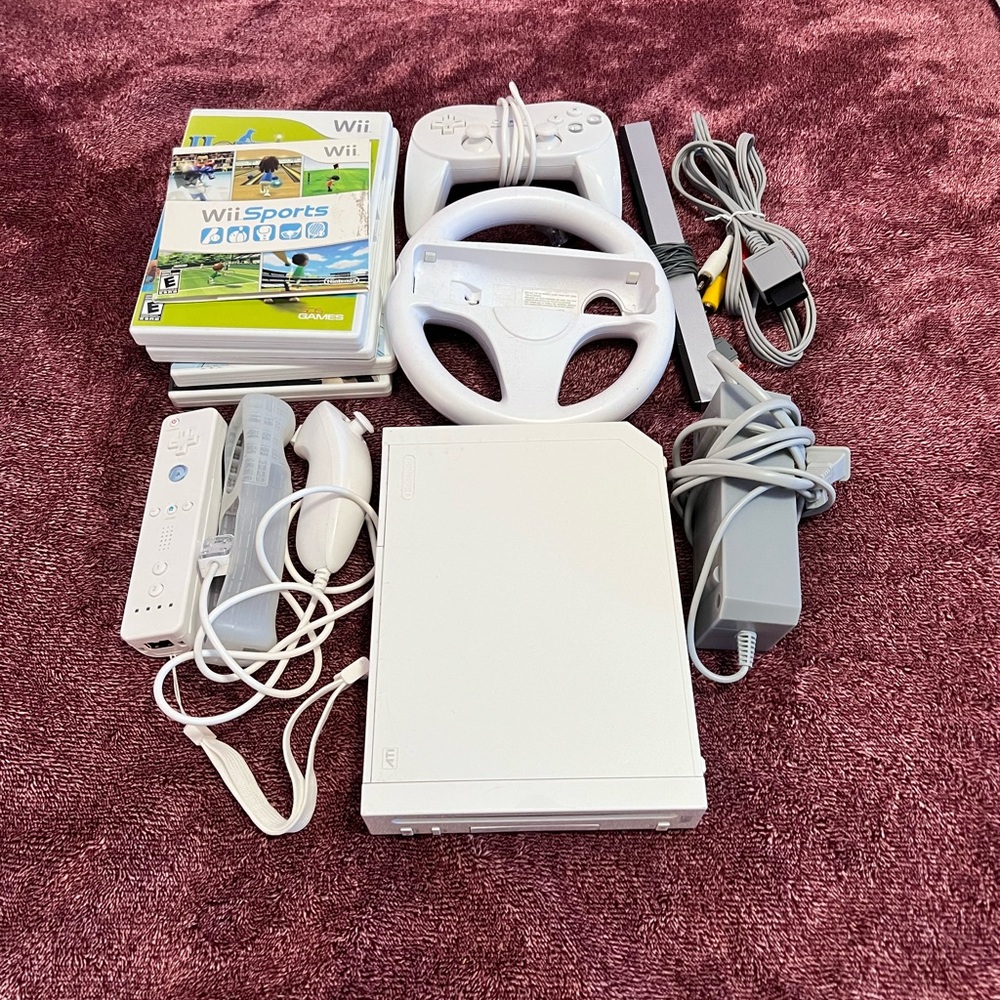 SOLD Gently Used Wii Bundle set